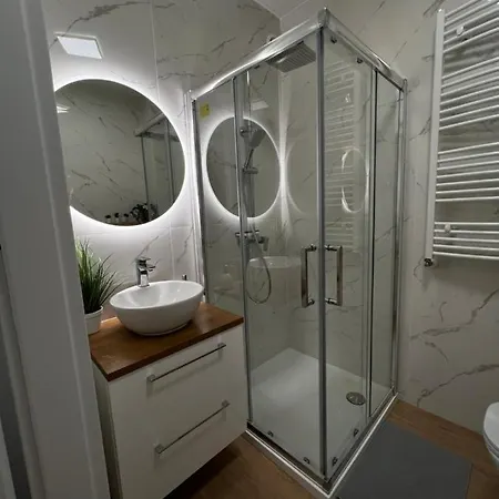 Przytulny Apartament Nieopodal Manufaktury Lodz  Exterior photo